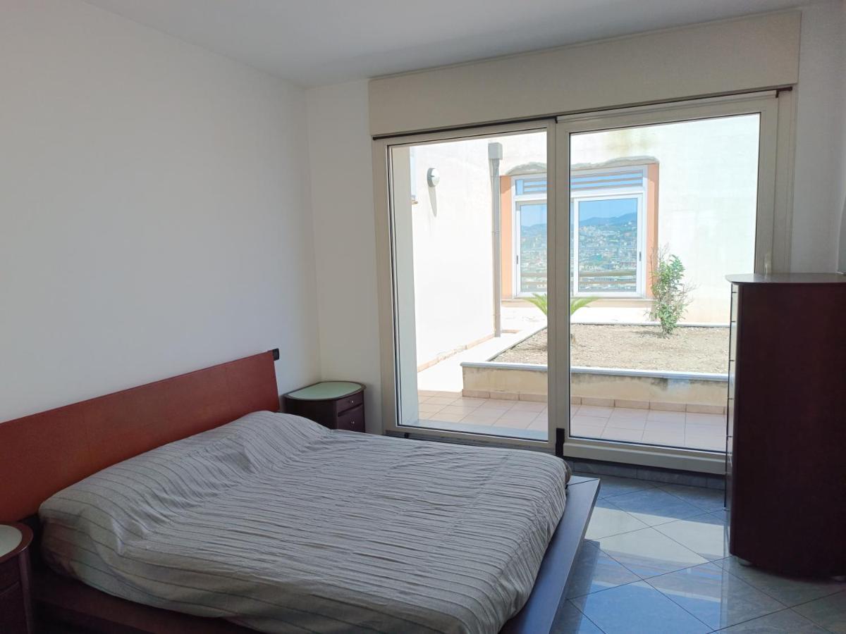 Attico Con Vista Su Genova Apartment Ngoại thất bức ảnh