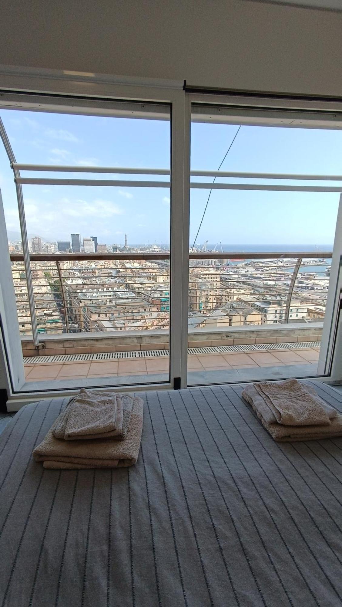 Attico Con Vista Su Genova Apartment Ngoại thất bức ảnh