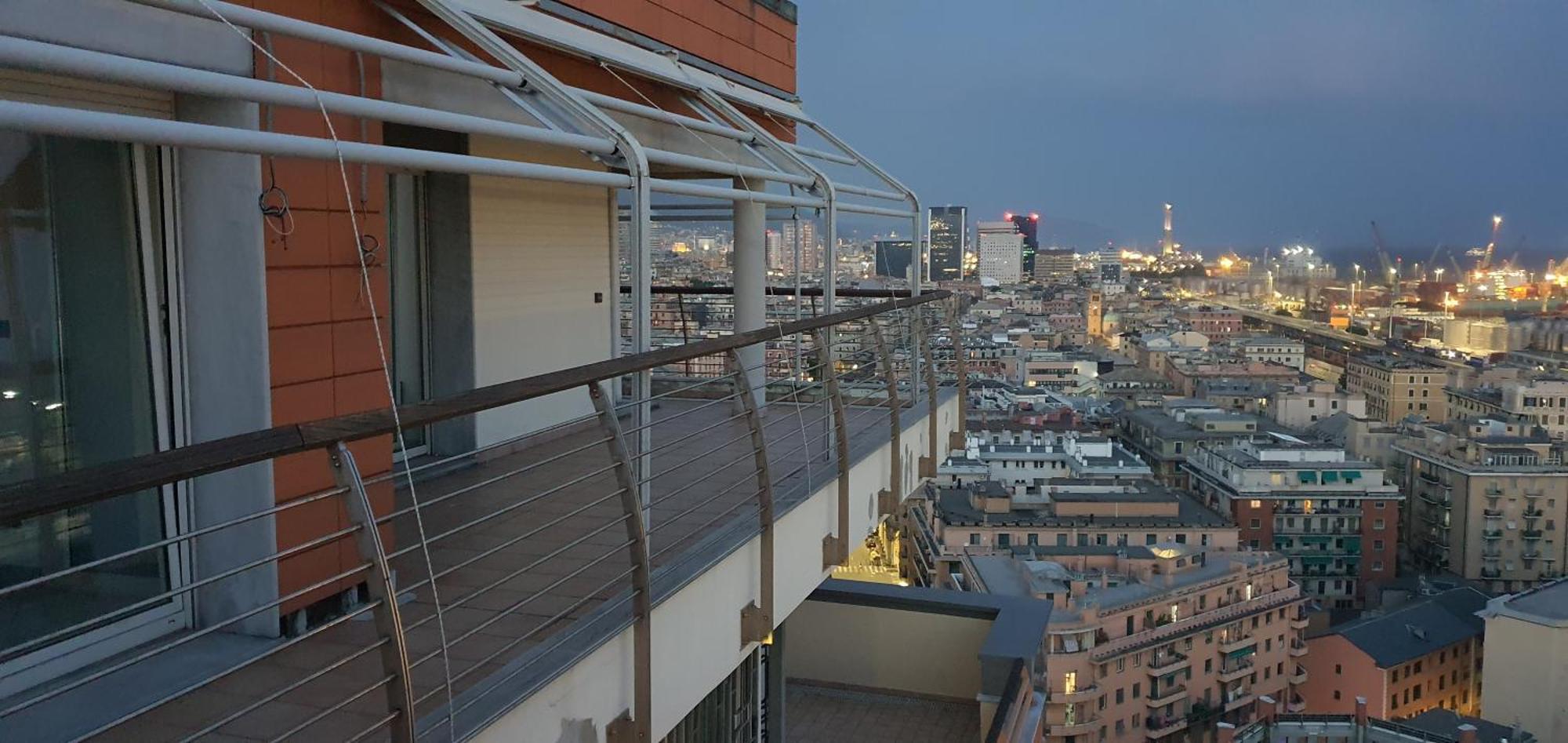 Attico Con Vista Su Genova Apartment Ngoại thất bức ảnh